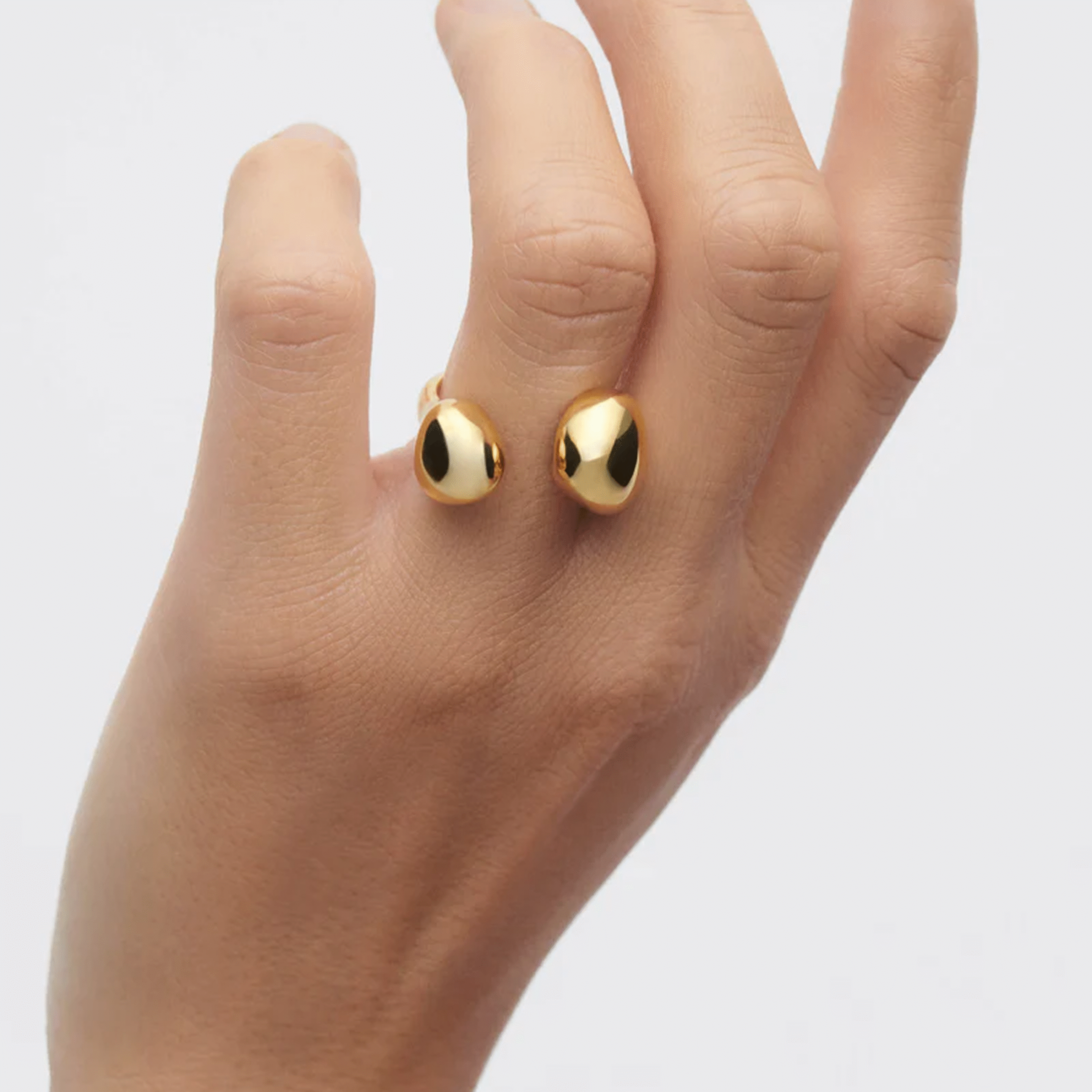 Vine Ring in Platinum with a Tanzanite and Diamonds - Image 3